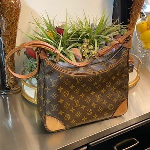 Authentic Louis Vuitton Purse